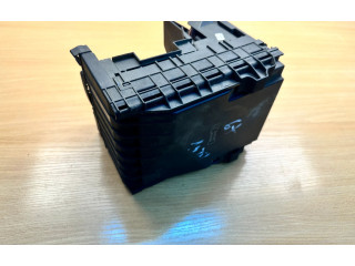 Блок предохранителей  1K0937132F   Volkswagen Golf Plus    