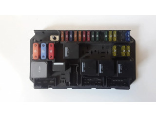   Pojistková skříňka 518879002, YQE500370   Land Rover Range Rover L322 2005