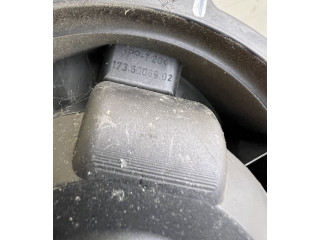 Вентилятор печки    MF0160700701, 1736006902   Mitsubishi Colt
