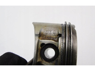  Поршень с шатуном  1010.4  Renault Megane II  