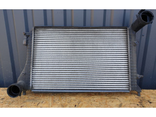 Интеркулер  1K0145803J   Volkswagen Touran I 