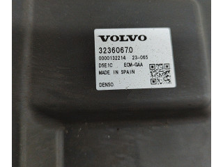 Řídící jednotka 32360670   Volvo XC40 2023