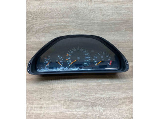 Přístrojová deska  Mercedes-Benz CLK A208 C208 1997 A2085401911, 110008901  