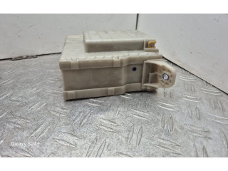 Блок предохранителей 8273030B61, 703290009   Lexus GS 300 350 430 450H    