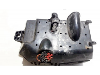 Блок предохранителей  2s7t14a076ae, 7154-4754   Ford Mondeo Mk III    