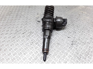 Vstřikovač 038130073AG   Volkswagen Touran I     
