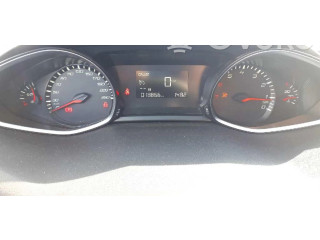 Přístrojová deska  Peugeot 308 SW  2019 9822776780  