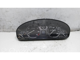 Přístrojová deska  Peugeot 607 2001 87001383E, 81115607  