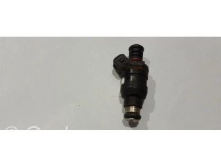 Vstřikovač 1747406   BMW 7 E38  pro benzínový motor 4.0  