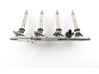 Vstřikovací lišta 0261545116, A2700701400   Infiniti Q30  pro benzínový motor 2.0 M 270 DE20 (270.920) 