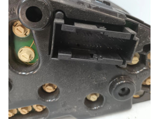 Панель приборов 2085402511   Mercedes-Benz CLK A209 C209       