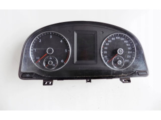 Přístrojová deska  Volkswagen Caddy 2012 2k0920875e  