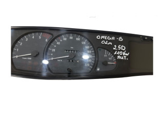 Přístrojová deska  Opel Omega B2 2002 24459629, 5WK70130  