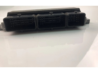 Řídící jednotka 237109221R, 237105499R   Renault Captur 2013