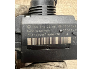 Řídící jednotka 2095452308, 3300242   Mercedes-Benz C W203 2004