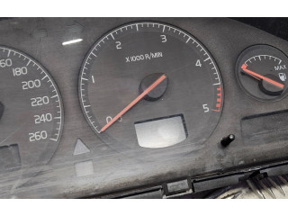 Přístrojová deska  Volvo S70  V70  V70 XC 2001 9483487, 0095145  