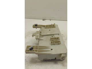 Блок предохранителей BP8F66730H   Mazda 3 I    