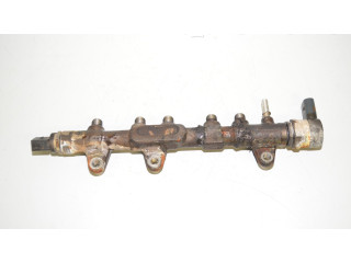 Vstřikovací lišta 8514154, 13538514154   BMW 2 F45    B47C20A 