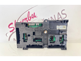 Блок предохранителей 6837090, P00127004AQ   BMW 5 G30 G31    
