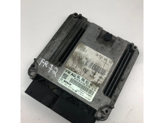 Блок управления двигателем Блок управления 04L906021HC, 0281033072   Audi A6 C7