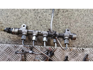 Vstřikovač 331002A420   Hyundai ix35  pro naftový motor 1.7  