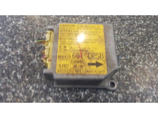 Блок подушек безопасности MR472691   Mitsubishi Space Runner