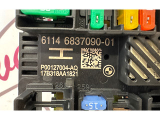 Блок предохранителей 6837090, P00127004AQ   BMW 5 G30 G31    