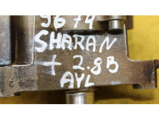 Масляный насос   021115109B  Volkswagen Sharan 