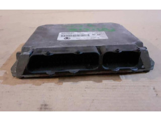 Блок управления двигателем Блок управления 047906030B   Skoda Felicia I