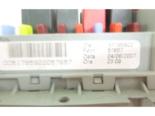   Pojistková skříňka 51795922, 51795922   Lancia Musa 2004