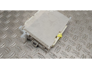   Pojistková skříňka 892210D470, 8273052K40   Toyota Yaris 2016