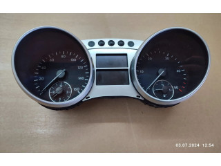 Přístrojová deska  Mercedes-Benz ML W164 2006 A2515402748  