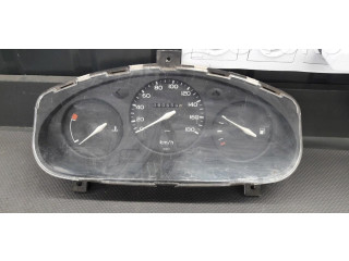 Přístrojová deska  Nissan Micra 2000 81117869  