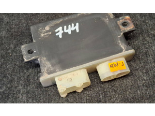 Řídící jednotka 443907401A, 0281001092   Audi 100 200 5000 C3 1986
