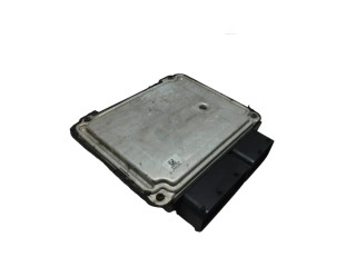 Блок управления двигателя 045906013A, 0281013182   Skoda Roomster (5J)