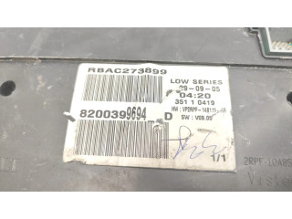 Přístrojová deska  Renault Megane II 2004 8200399694, RBAC2736899  