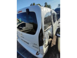 Блок предохранителей  9807028780   Citroen Berlingo    