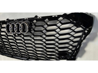 Передняя решётка Audi RS5  8W6853651AN      