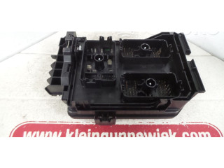 Блок предохранителей 39040849   Vauxhall Astra K    