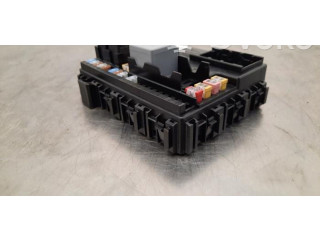 Блок предохранителей  M8E214A074EC   Land Rover Range Rover Sport L461    
