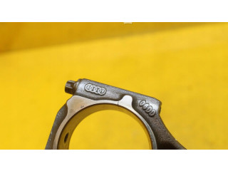 Píst    Audi A3 S3 8P     