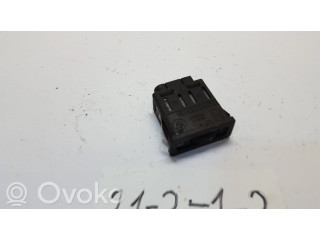 Включатель регулировки высоты фонарей
