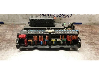 Блок предохранителей 8387153   BMW 3 E30    