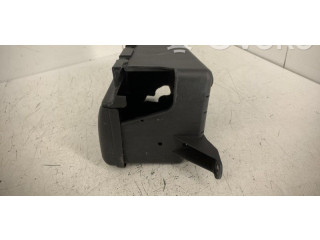 Блок предохранителей 9620119280   Citroen Saxo    