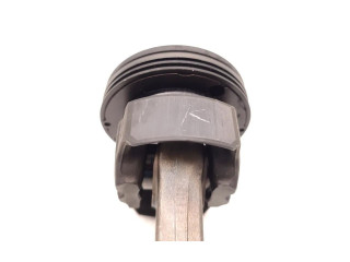 Píst YS23280   Nissan Navara D23    YS23280 YS23DDT 