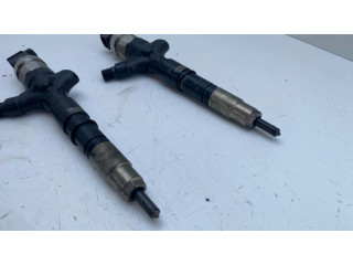 Комплект форсунок 2367030100    Toyota Hilux (AN10, AN20, AN30) для дизельного двигателя  2.5