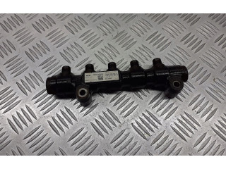 Топливная рампа 9654592680   Peugeot Partner  