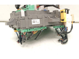 Блок предохранителей  E2VTV0E240, 7002612011   Honda Civic IX    
