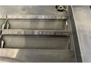 Вентилятор радиатора     1K0121223    Volkswagen Touran I 