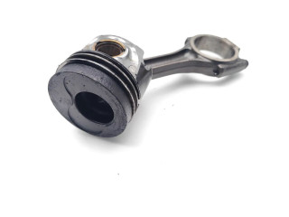 Píst AWX   Audi A6 S6 C5 4B    AWX 